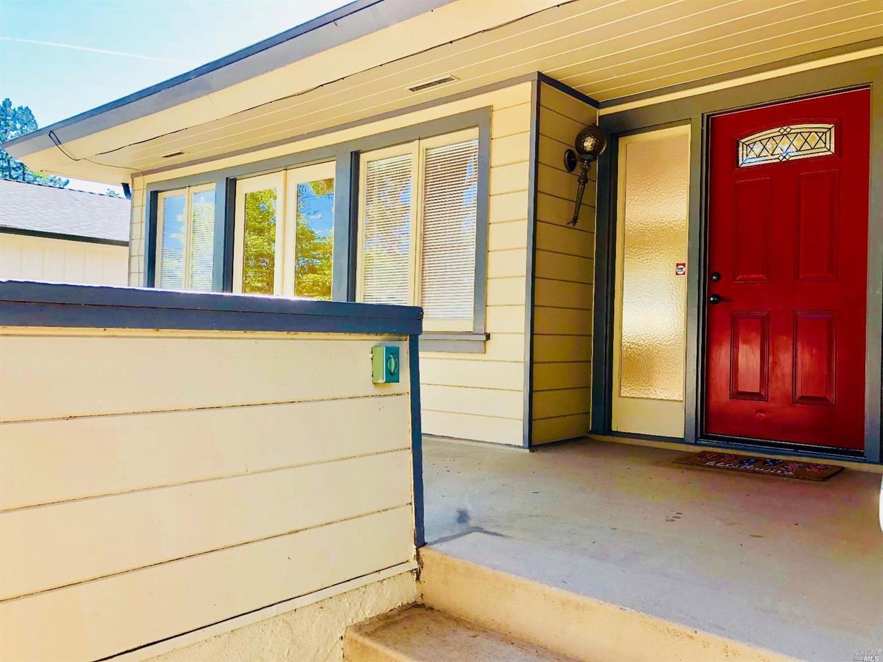 125 Mountain View Ave - Photo 2 of 14