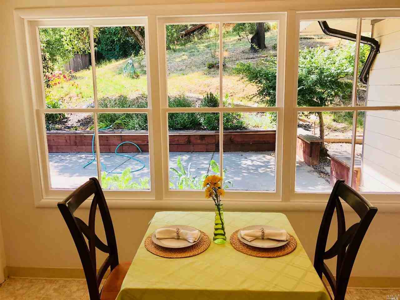 125 Mountain View Ave - Photo 3 of 14