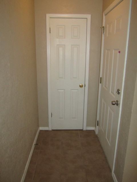 4029 North Nicklas Avenue - Photo 3 of 18