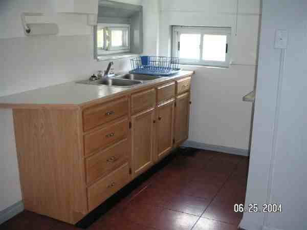 11 Mile and John R (Upper Flat) Apartments in Madison Heights, MI 48071