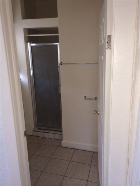 125 E 20th St - Photo 2 of 6