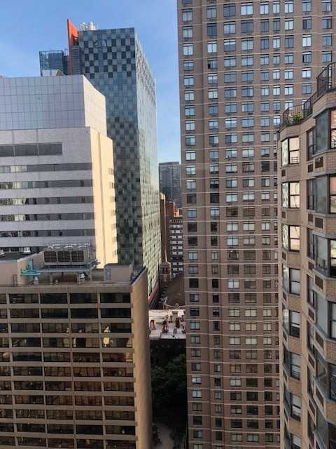 400 E 71st St - Photo 2 of 36