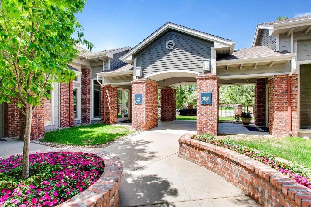 Mountain Gate - Photo 7 of 19