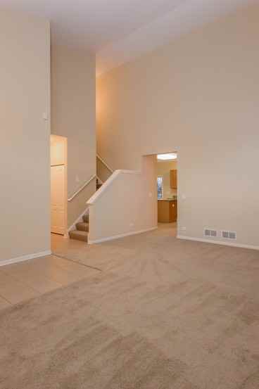 2152 Greenview Dr - Photo 3 of 14