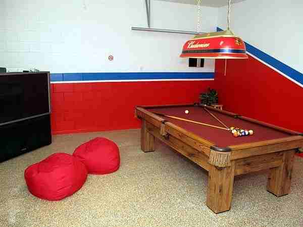 8104 Fan Palm Way - Photo 2 of 10