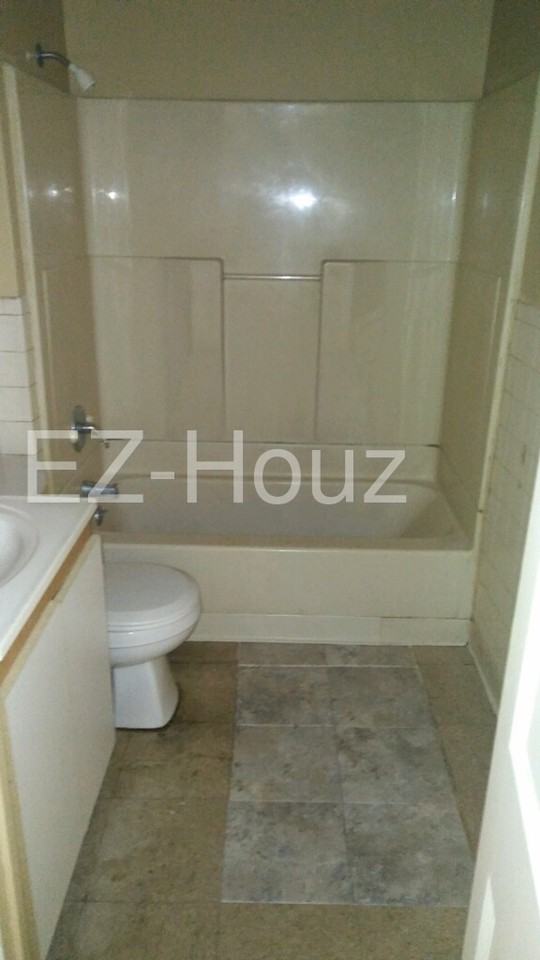 280 Locust St - Photo 3 of 11