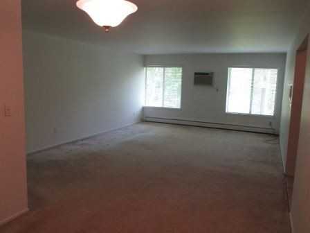 32050 Grand River Ave #57 - Photo 3 of 12