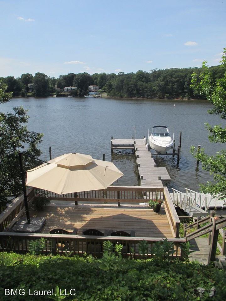 840 Riverside Dr - Photo 2 of 24