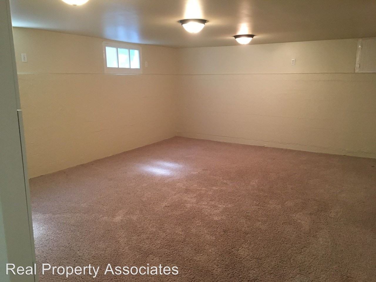 1852 E Shelby St - Photo 3 of 29