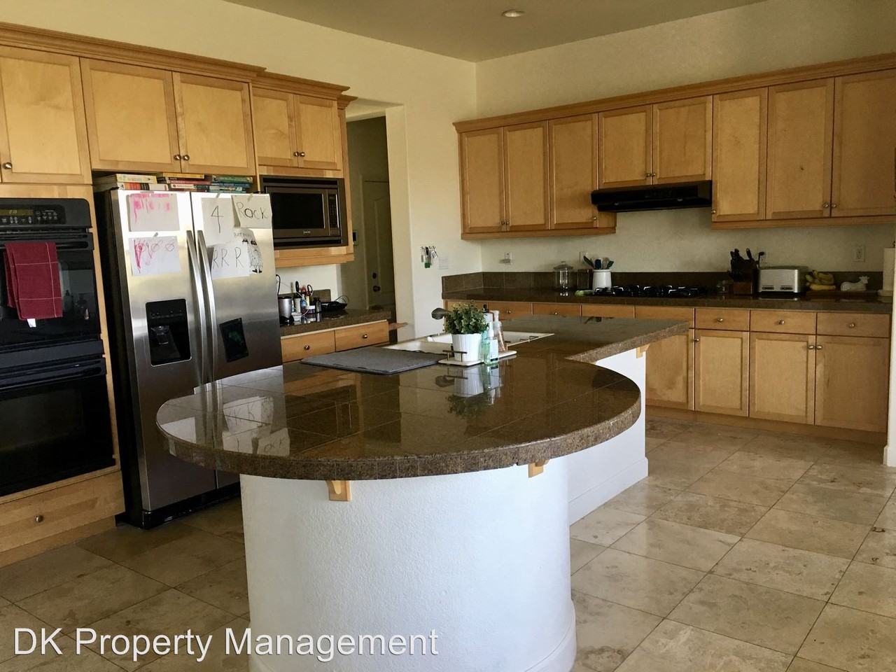 3200 Black Oak Dr - Photo 2 of 14