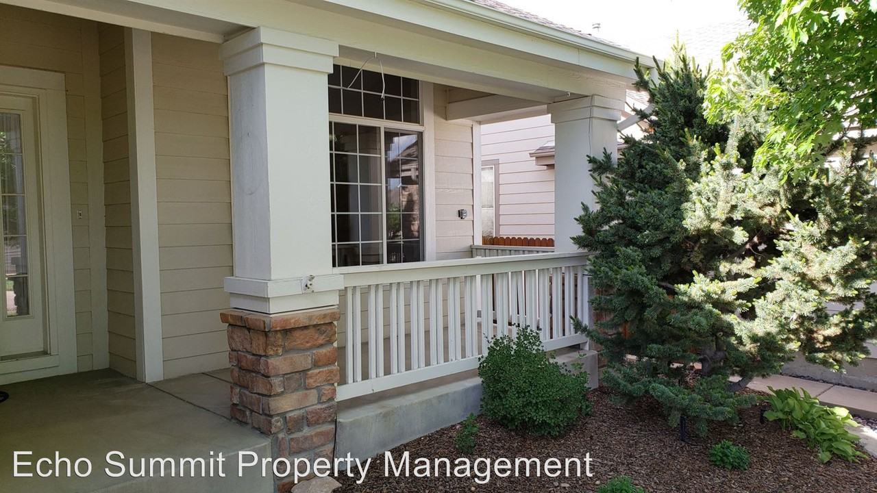 9367 W Vandeventor Dr - Photo 2 of 28