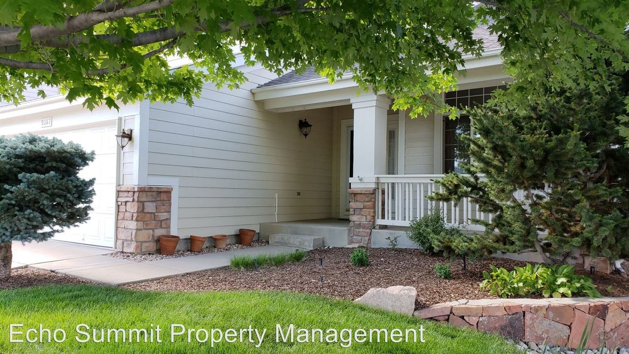 9367 W Vandeventor Dr - Photo 3 of 28