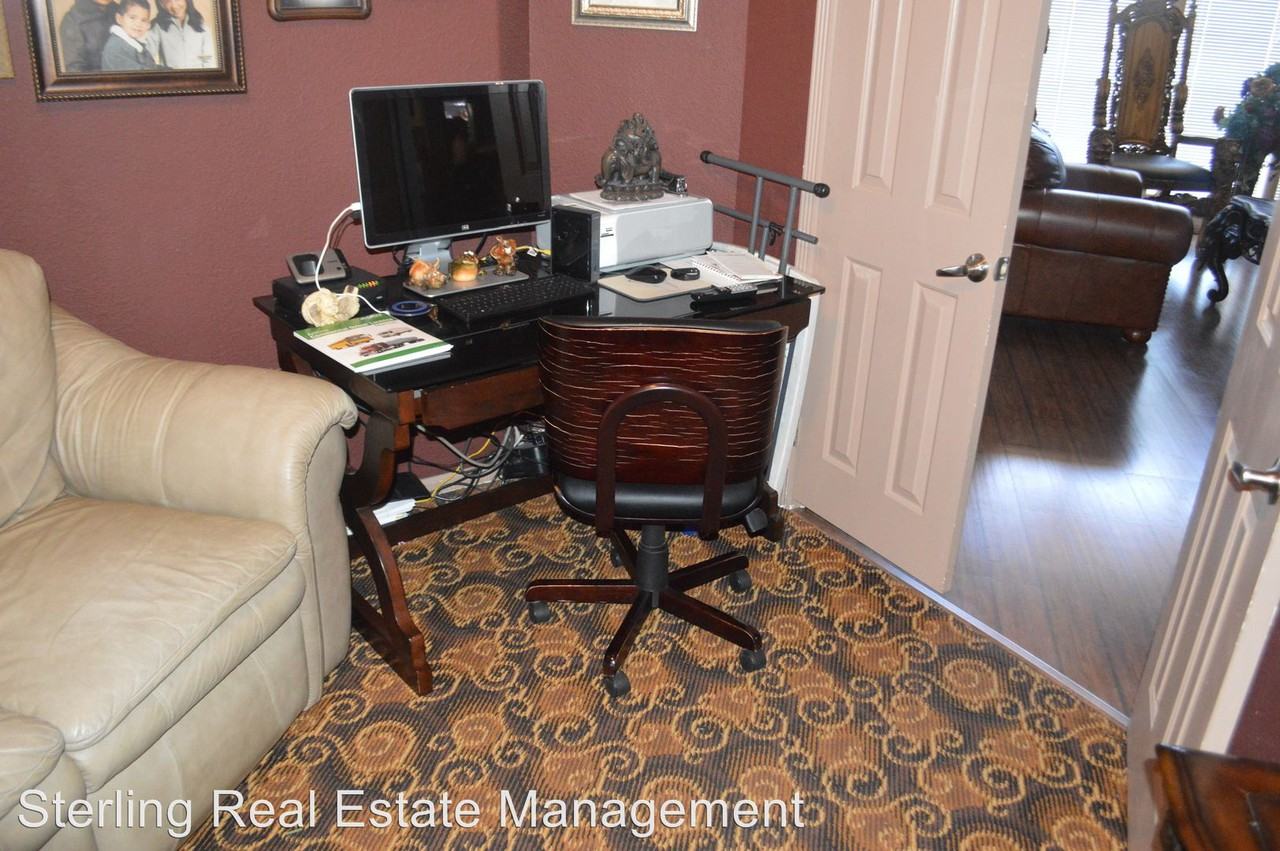 1503 S Mark Ln - Photo 2 of 5