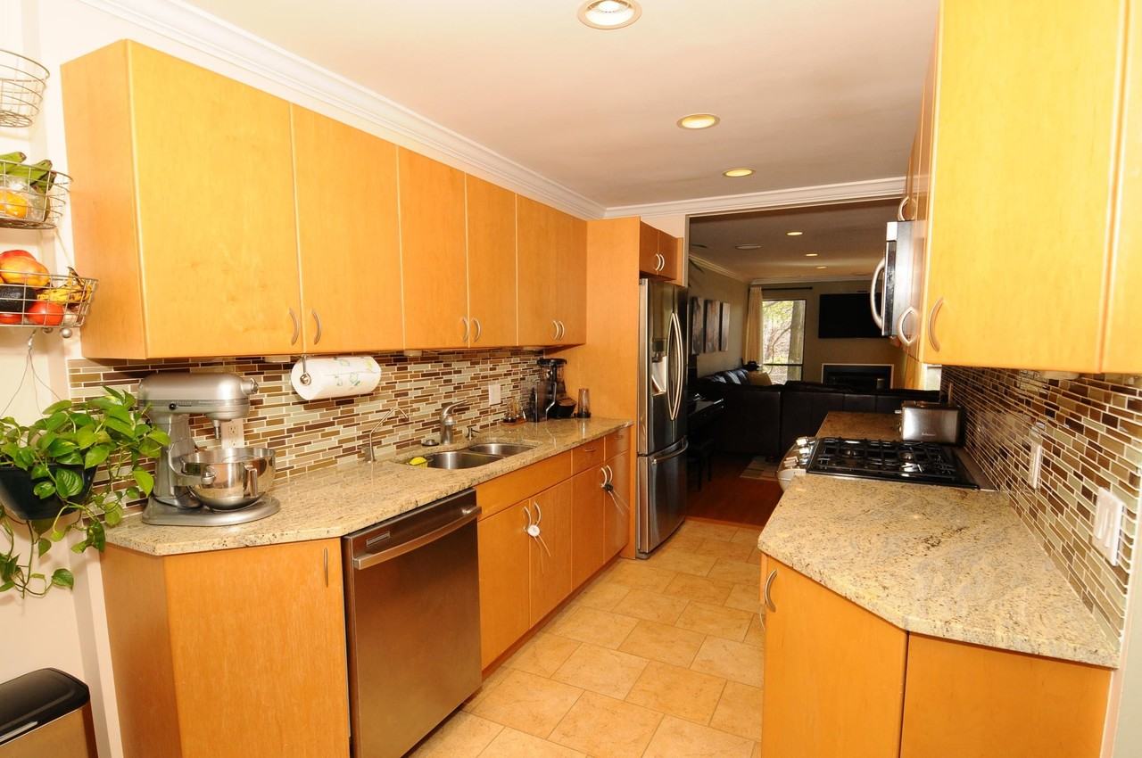 58 Ridgeway Dr - Photo 2 of 14