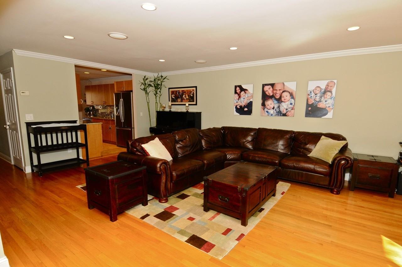 58 Ridgeway Dr - Photo 3 of 14