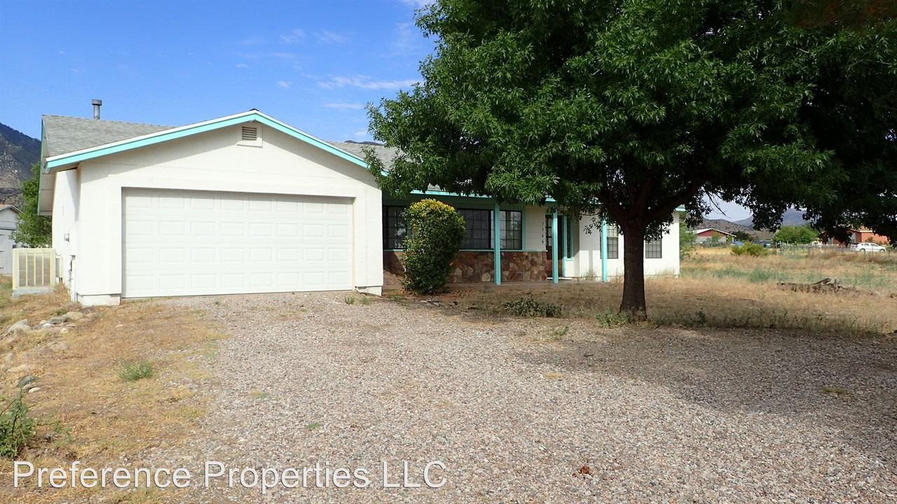 7566 S Circle S Dr - Photo 2 of 29