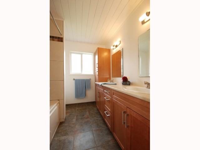 2576 Bendale - Photo 3 of 14