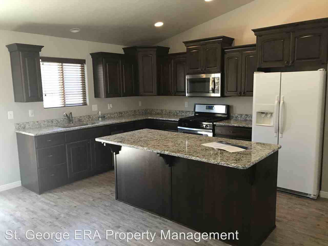 1155 N Sunset Ridge Dr - Photo 2 of 8