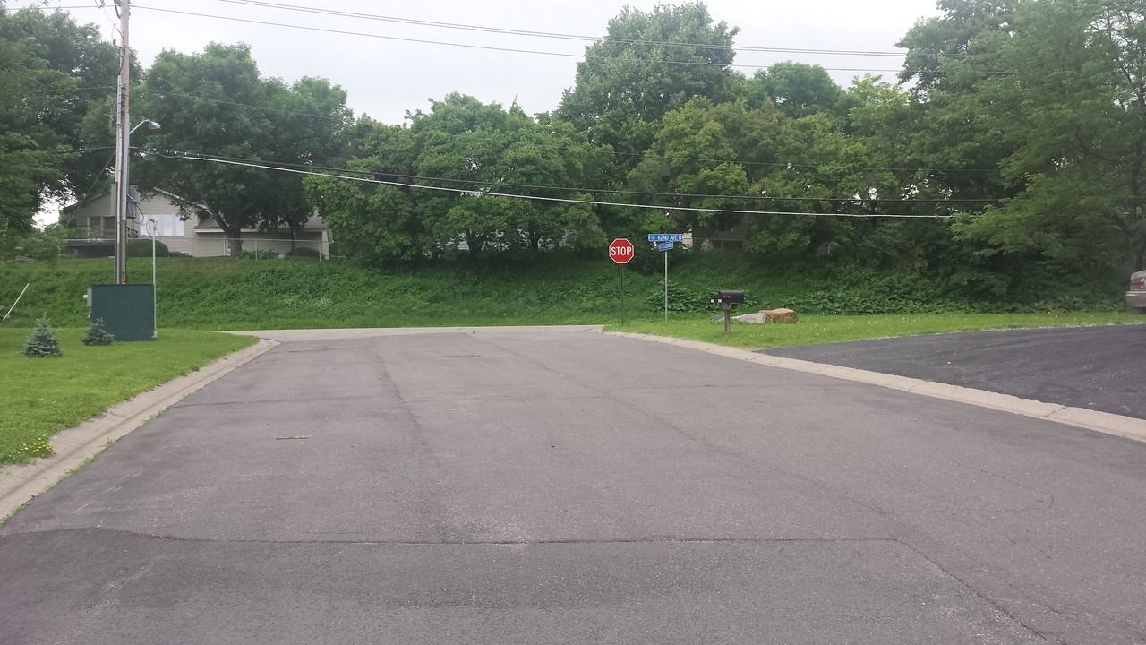 9443 Bass Creek Cir - Photo 3 of 47