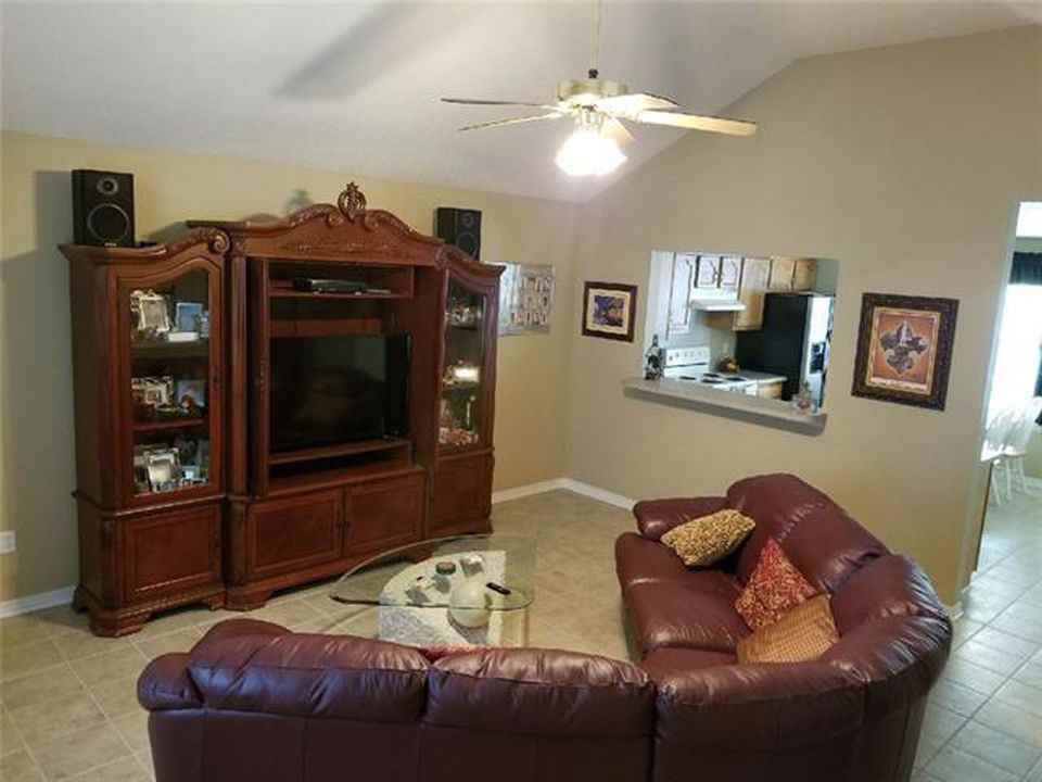 322 3rd Street - Photo 2 of 20