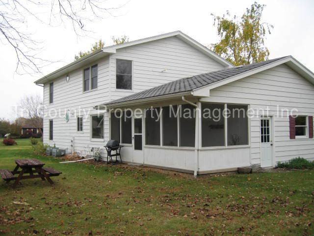 411 Louise Dr - Photo 2 of 3