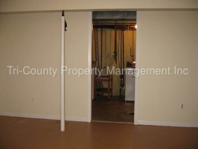 411 Louise Dr - Photo 3 of 3