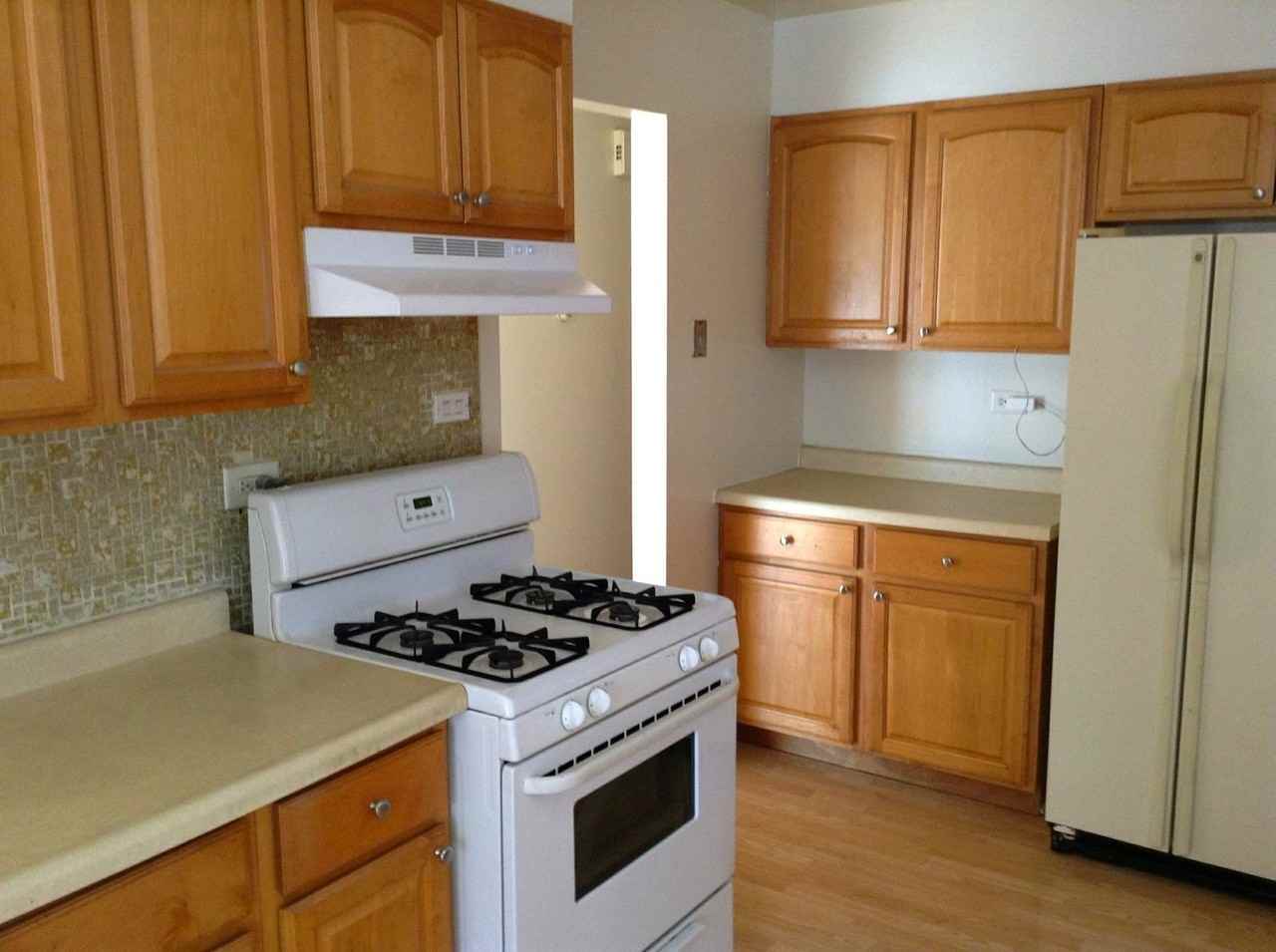 1820 169th St - Photo 3 of 12