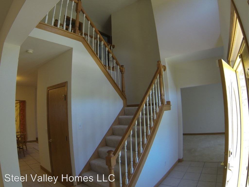 8125 Hunting Valley Dr - Photo 2 of 28
