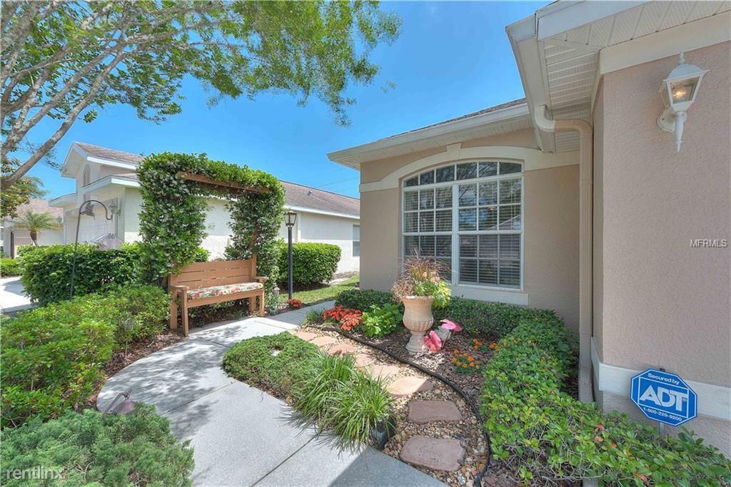 2949 Banyan Hill Ln - Photo 2 of 25