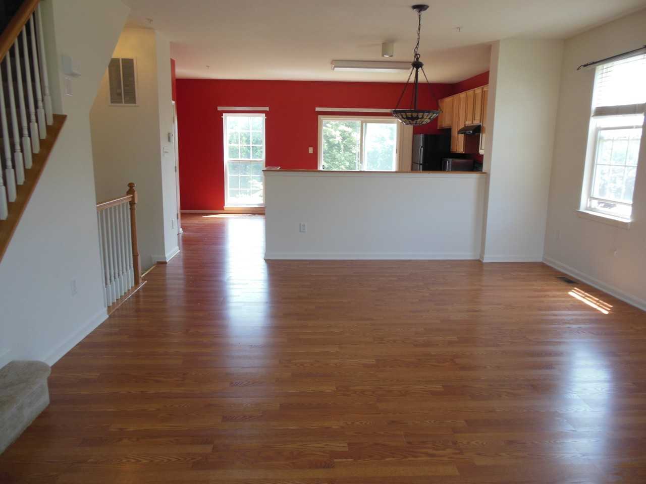 500 Sylvan Ct - Photo 2 of 10