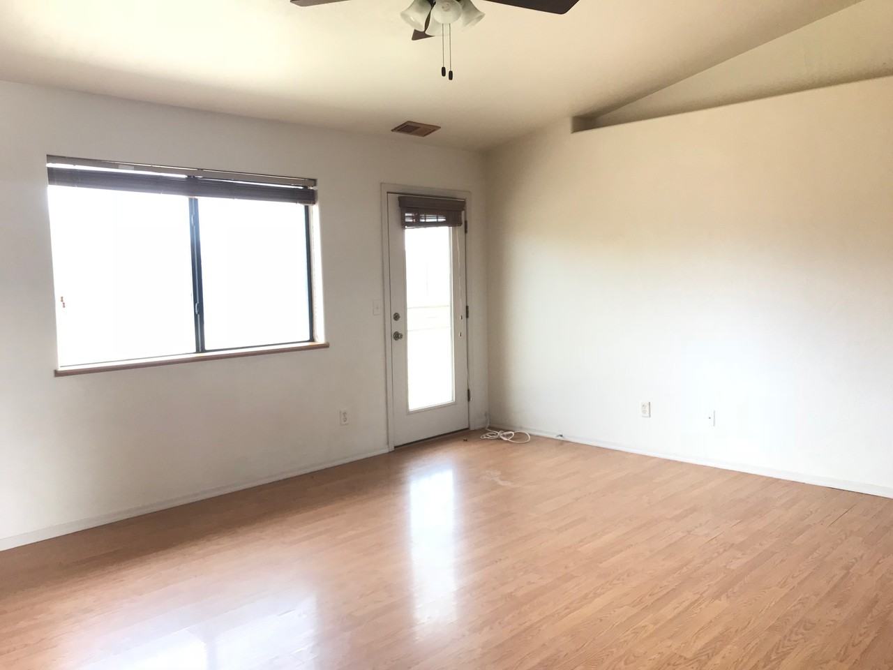 7595 Cave View Rd - Photo 3 of 15