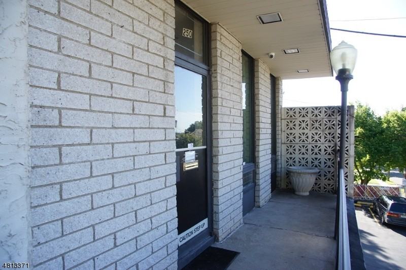 375 Valley Rd - Photo 3 of 11