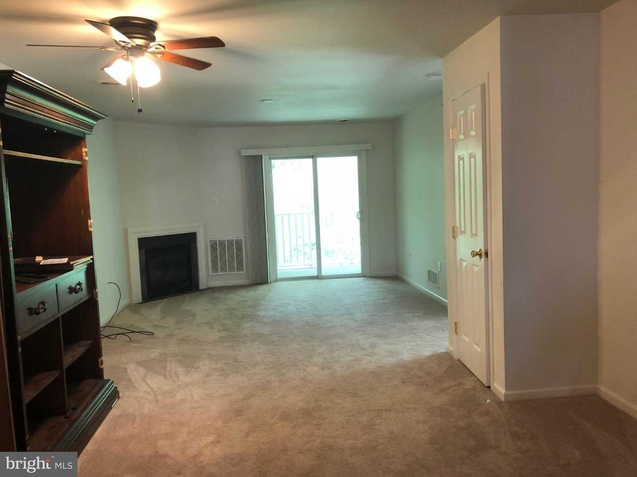 88 Christine Dr - Photo 2 of 12