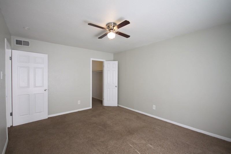 Dover Place Apartments - Photo 7 of 17