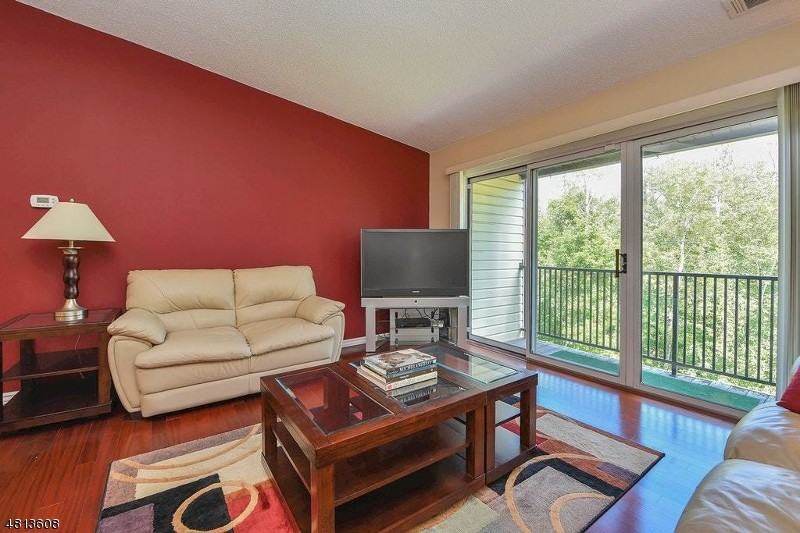 210 Robertson Way - Photo 3 of 24