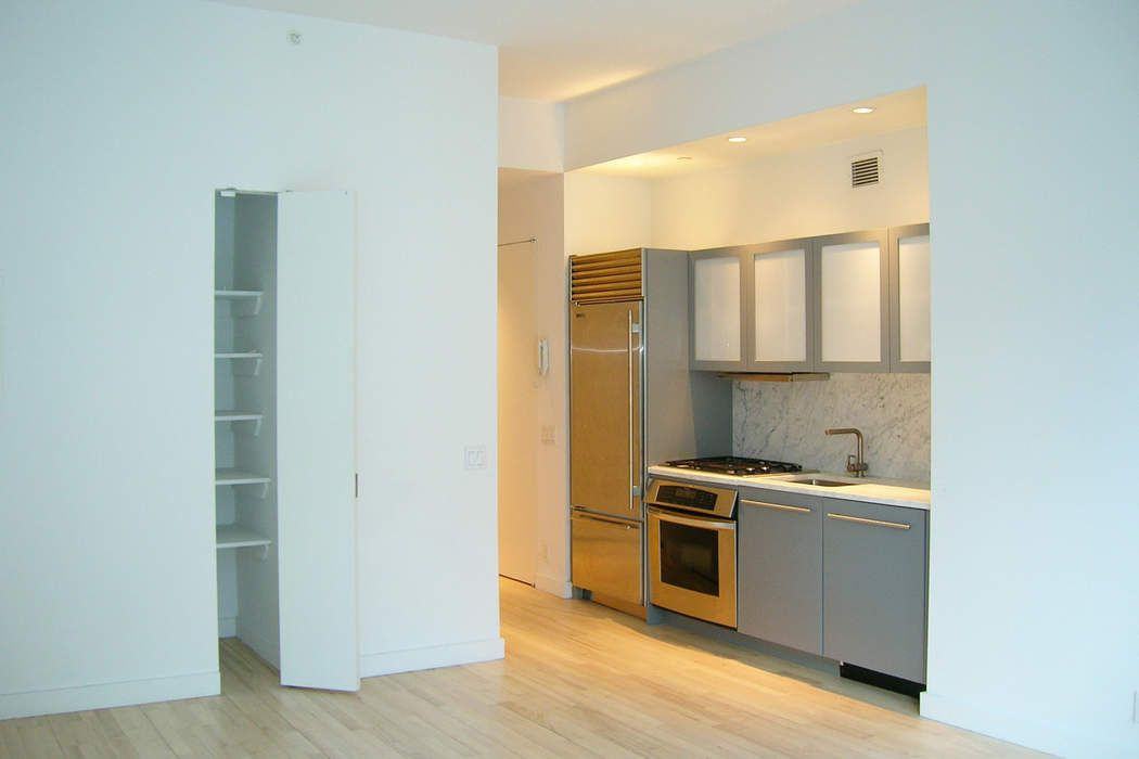 210 Lafayette St #7e