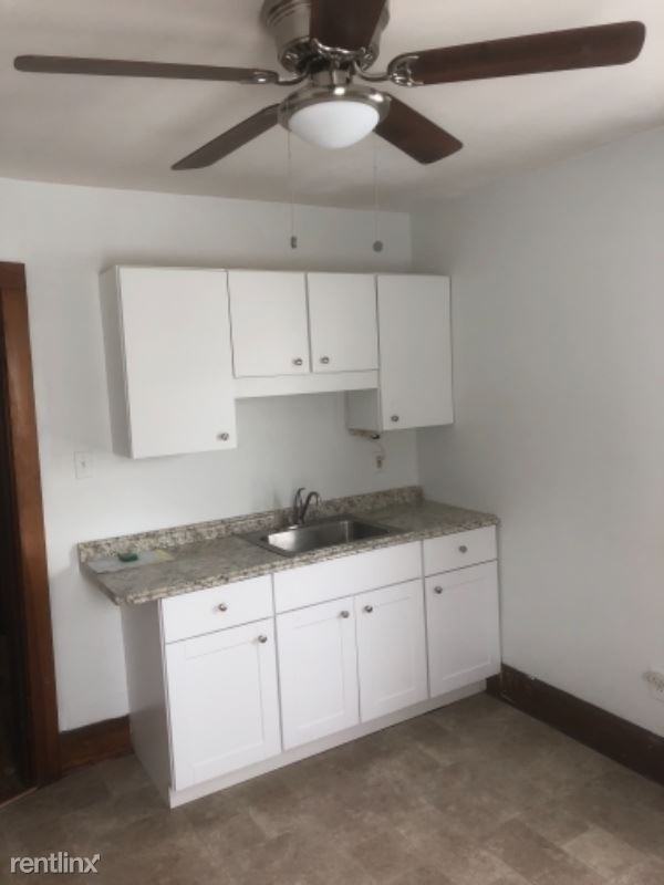 650 N Main St - Photo 2 of 7