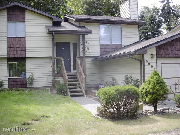 1607 Pierce Ave SE - Photo 3 of 9