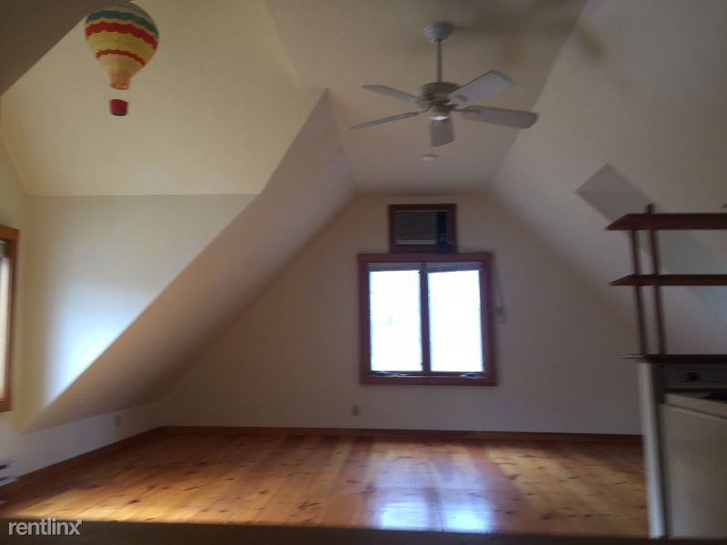 40 Treadwell Ln - Photo 3 of 8