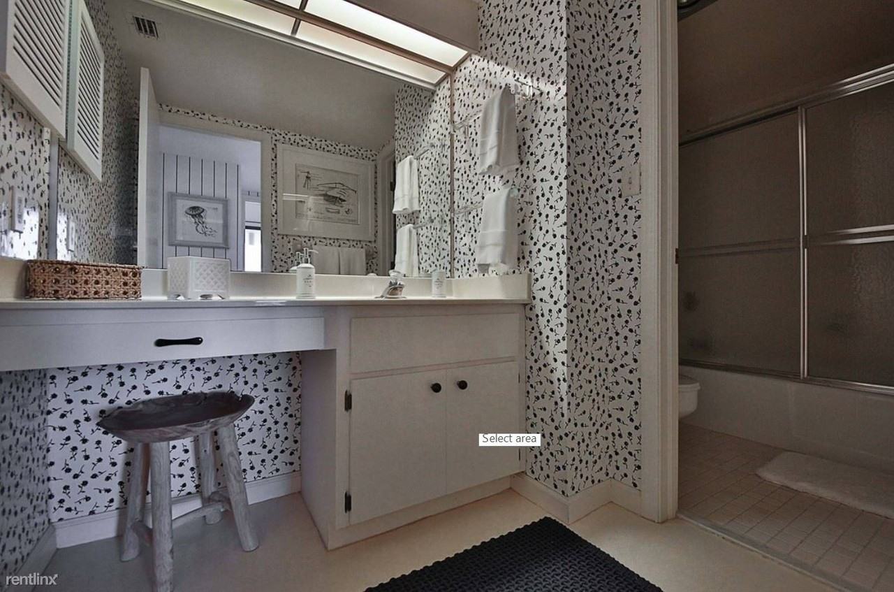 15 E Arrellaga St #5 - Photo 3 of 9