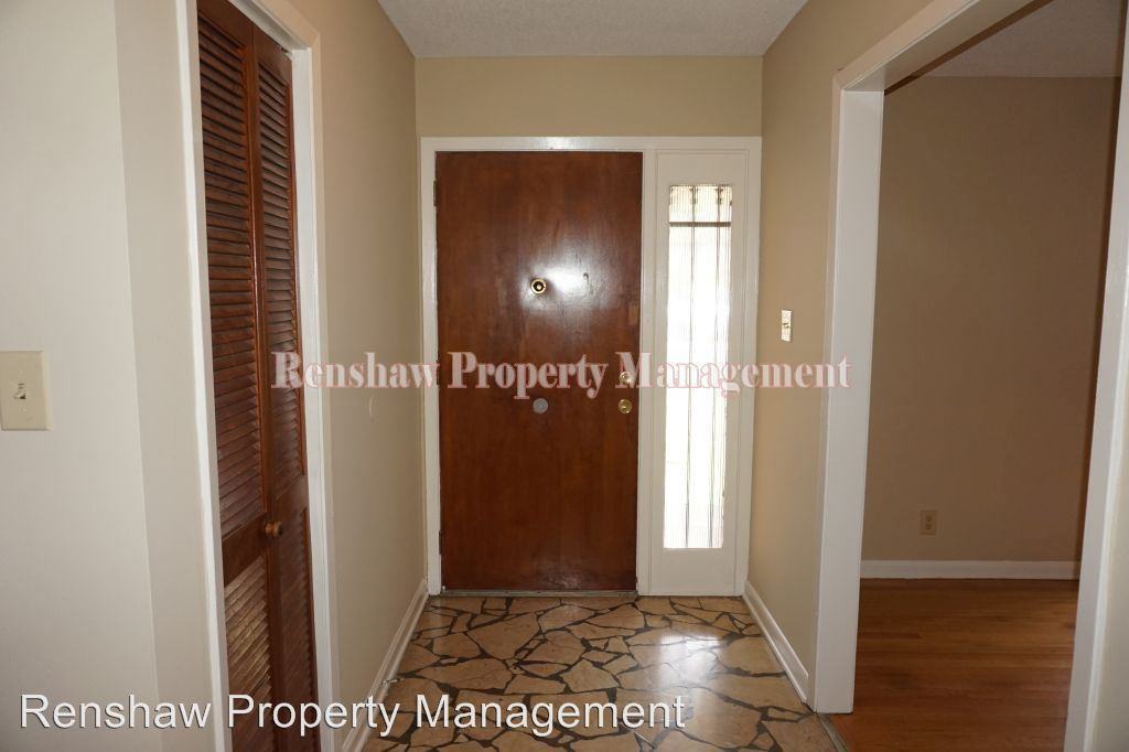 529 Whiteville Ave - Photo 2 of 16