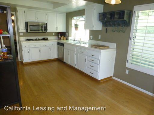 27523 Mariam Pl - Photo 3 of 23