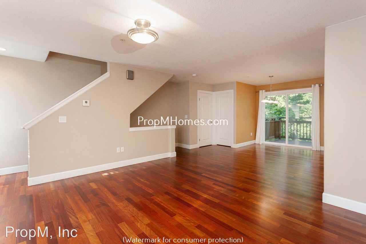 8706 SW 11th Ave - Photo 2 of 24