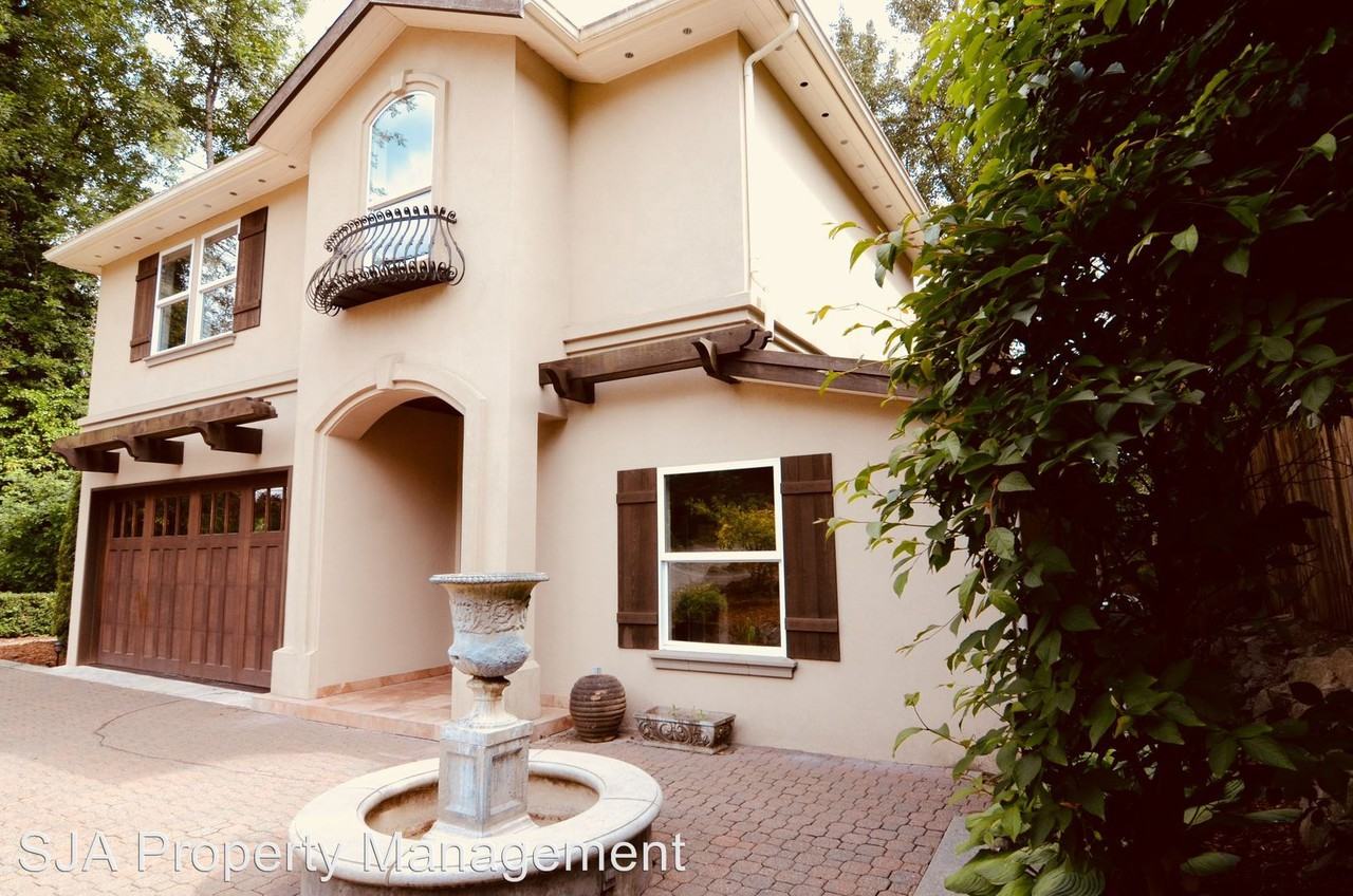 7623 NE 24th St - Photo 2 of 14