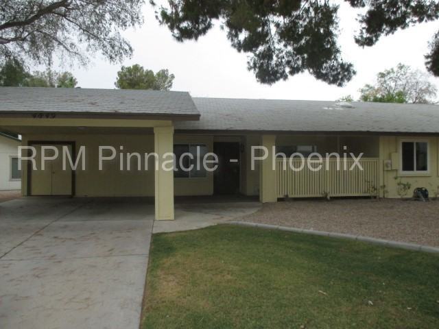 4849 E Lake Point Cir - Photo 2 of 20