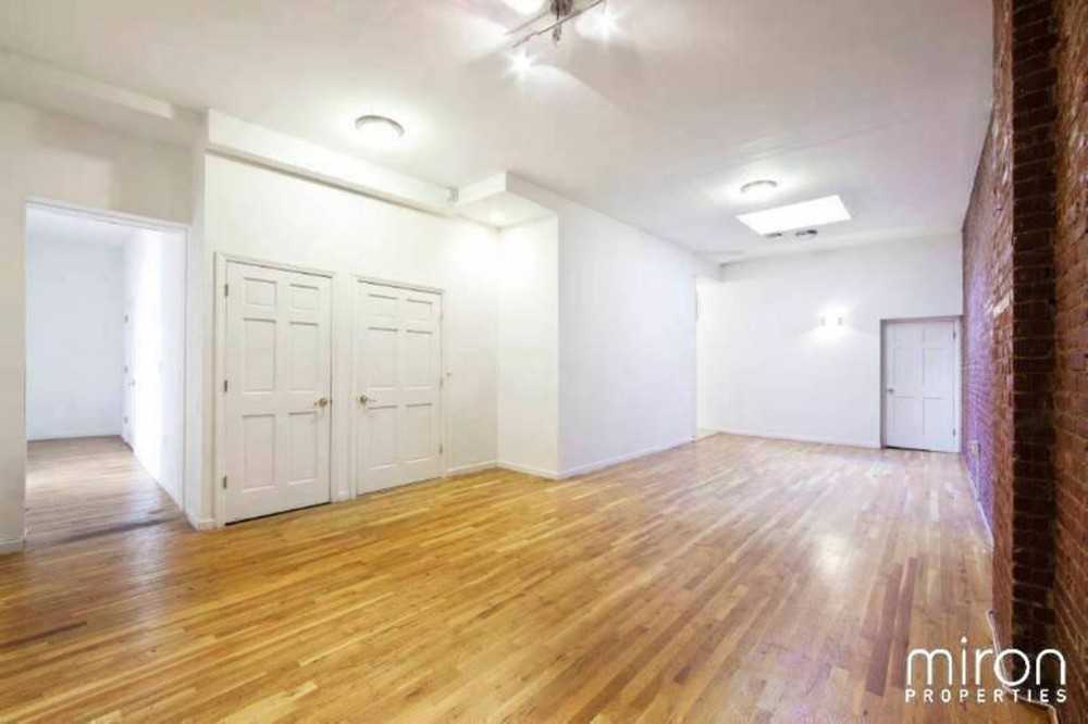 311 Broadway - Photo 3 of 21