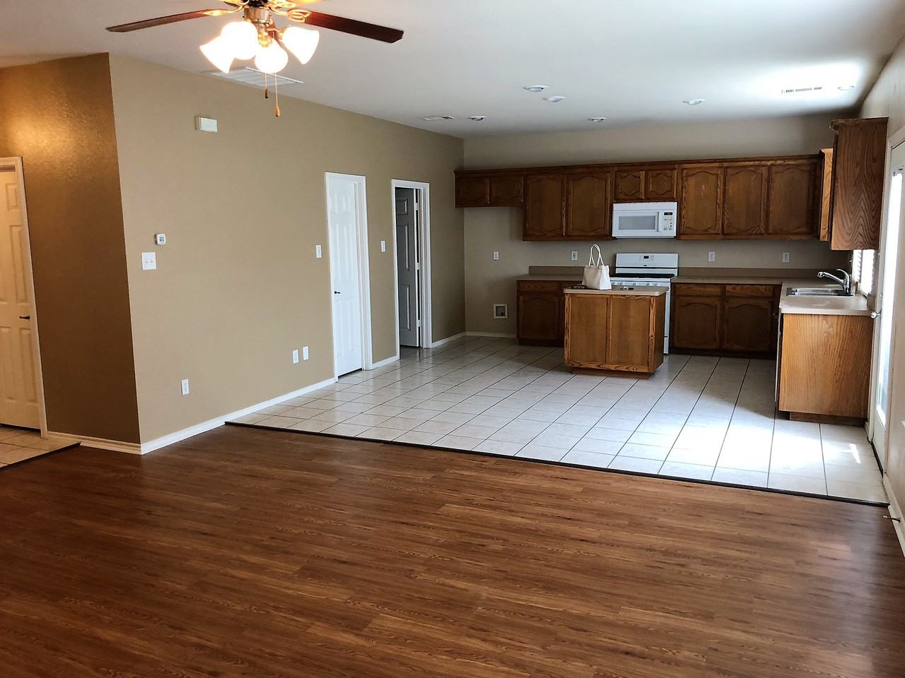 9840 Gallatin Ln - Photo 3 of 11