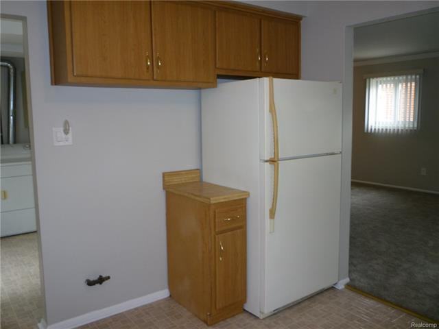4992 McKinley St - Photo 3 of 11