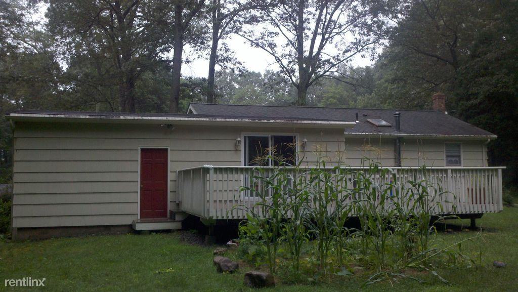 115 Virginia Ln - Photo 2 of 13