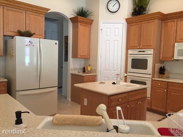 11727 Paradise Cove Ln - Photo 3 of 16